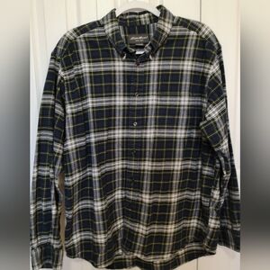 Eddie Bauer Men's Navy and Green Plaid Flannel Shirt Size L